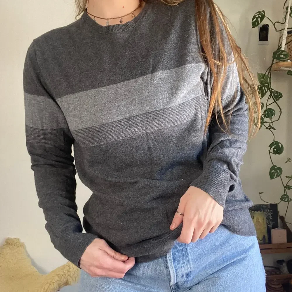Claiborne Gray Striped Light Knit Sweater Sz S